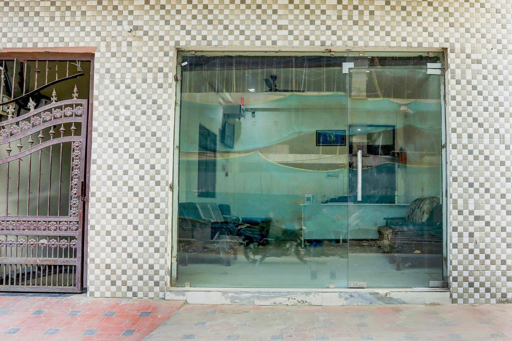 Hotel O Thirty Inns Noida Dış mekan fotoğraf