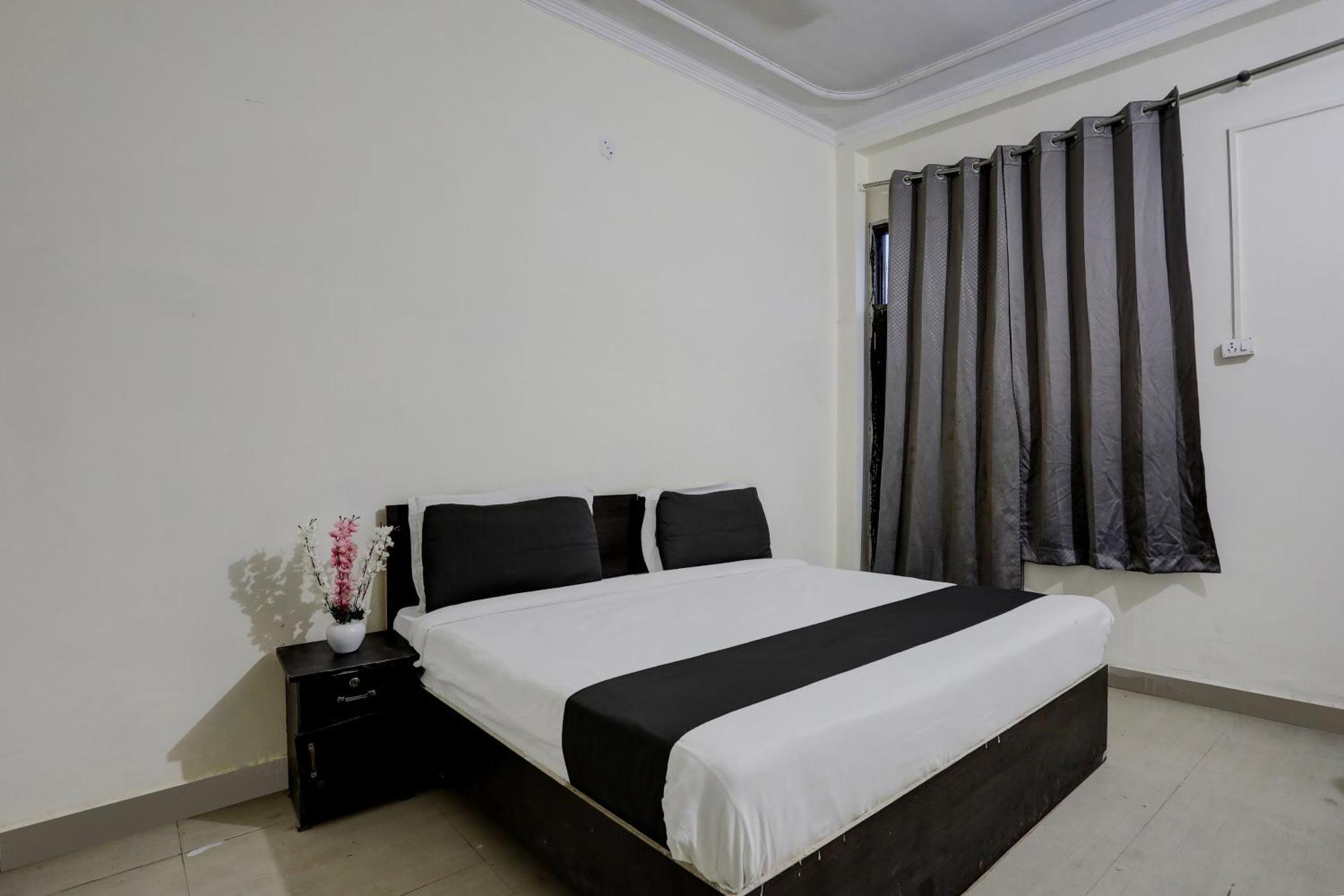 Hotel O Thirty Inns Noida Dış mekan fotoğraf