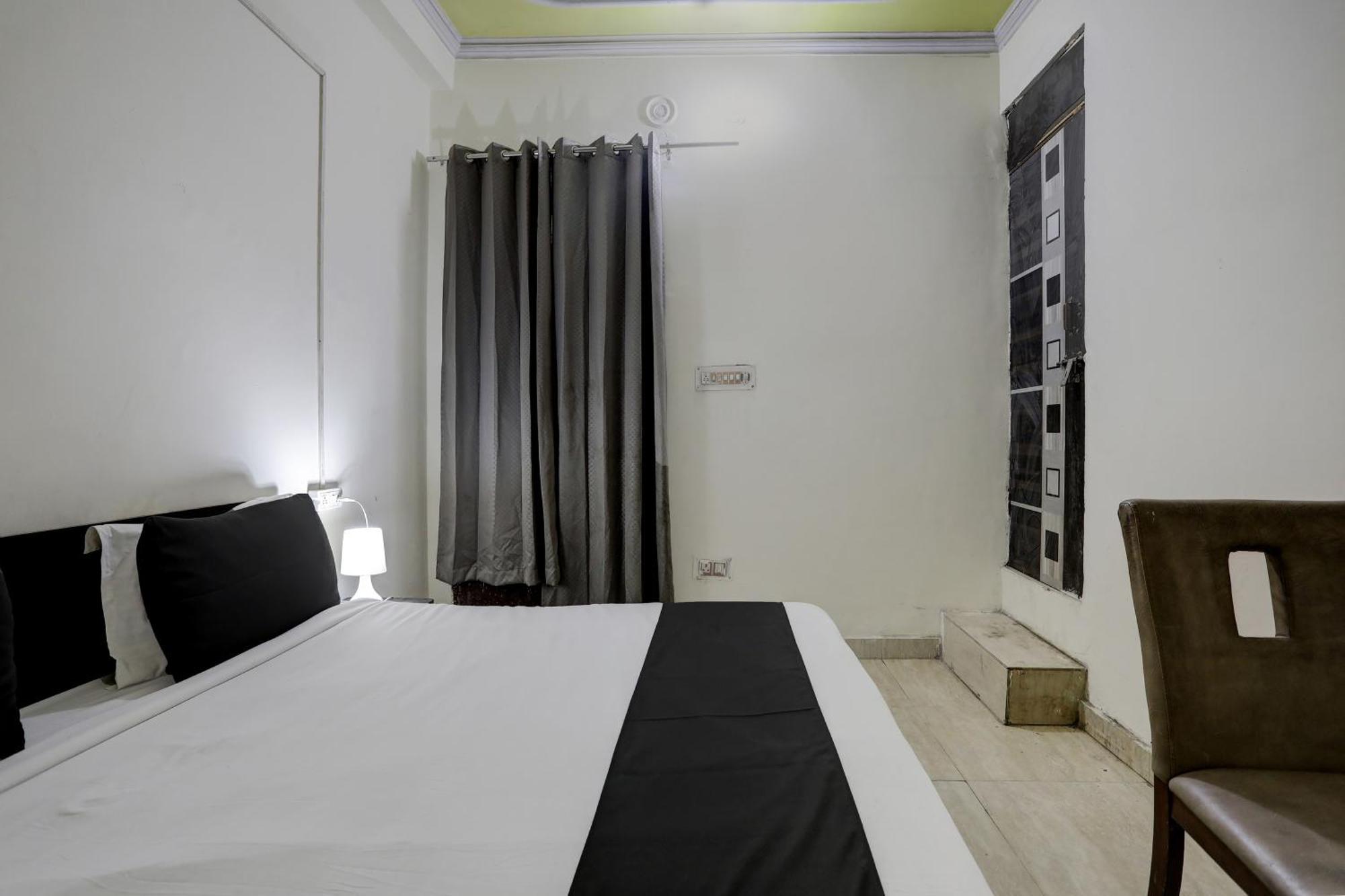 Hotel O Thirty Inns Noida Dış mekan fotoğraf