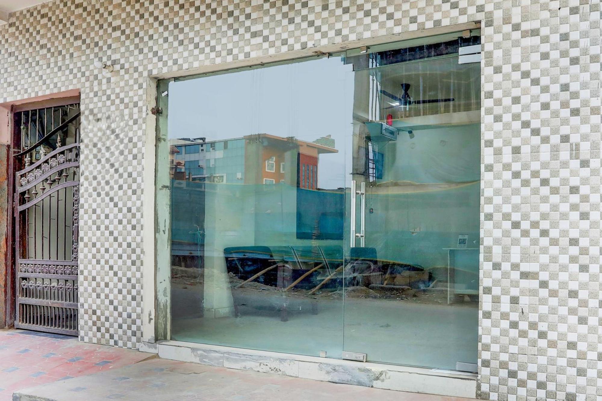 Hotel O Thirty Inns Noida Dış mekan fotoğraf